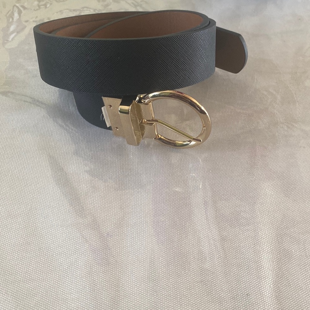 H&M black belt with gold buckle